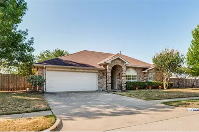 901 McComb Lane, Cedar Hill, TX 75104 - Photo 2