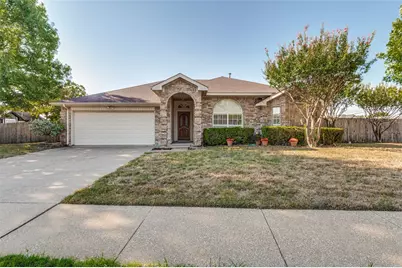 901 McComb Lane, Cedar Hill, TX 75104 - Photo 1
