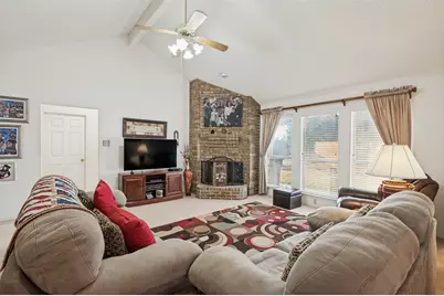 901 McComb Lane, Cedar Hill, TX 75104 - Photo 8