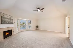2405 Greenwich Dr, Carrollton, TX 75006 - Photo 10