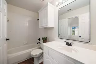 2405 Greenwich Dr, Carrollton, TX 75006 - Photo 14