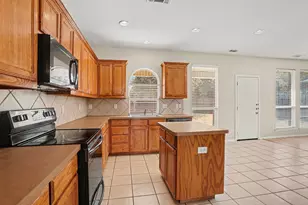 3908 Confidence Dr, Fort Worth, TX 76244 - Photo 6