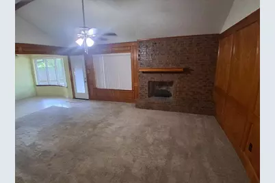 2206 Sexton Drive, Arlington, TX 76015 - Photo 2