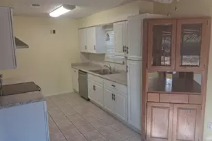 2206 Sexton Dr, Arlington, TX 76015 - Photo 4