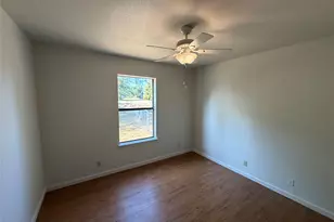 711 Vickie Dr, Azle, TX 76020 - Photo 10