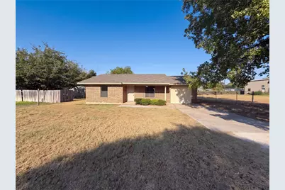 711 Vickie Drive, Azle, TX 76020 - Photo 2