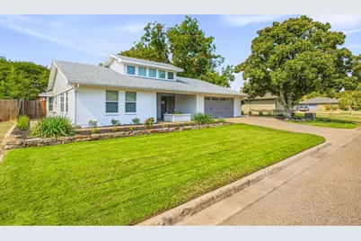 1202 Red Bird Lane, Granbury, TX 76048 - Photo 2