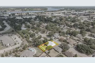 1202 Red Bird Lane, Granbury, TX 76048 - Photo 40