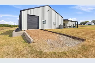208 Chicken Field Road, Whitewright, TX 75491 - Photo 36