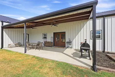 208 Chicken Field Road, Whitewright, TX 75491 - Photo 32
