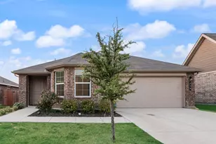 716 Griffith Pk Trl, Alvarado, TX 76009 - Photo 2