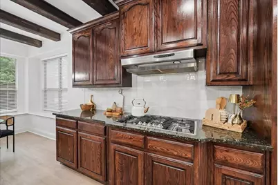 2407 Laguna Lane, Arlington, TX 76012 - Photo 10