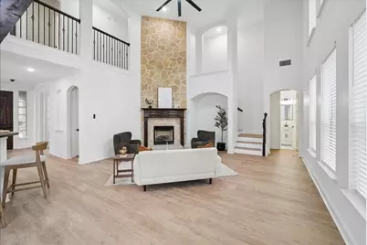 2407 Laguna Lane, Arlington, TX 76012 - Photo 8