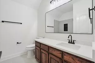 2407 Laguna Ln, Arlington, TX 76012 - Photo 22