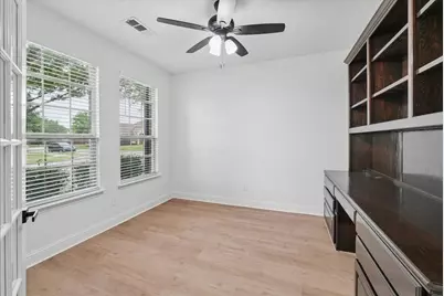 2407 Laguna Lane, Arlington, TX 76012 - Photo 28