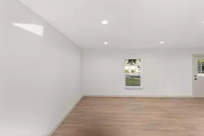 1047 Davis Street N, Sulphur Springs, TX 75482 - Photo 12