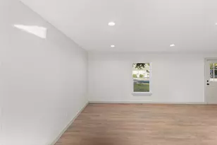1047 Davis Street N, Sulphur Springs, TX 75482 - Photo 12