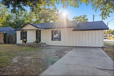 1047 Davis Street N, Sulphur Springs, TX 75482 - Photo 2