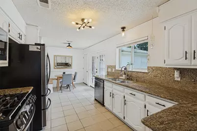 822 Century Park Drive, Garland, TX 75040 - Photo 10