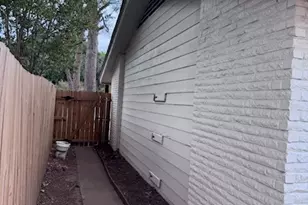 1702 Bristol Ct N, Irving, TX 75062 - Photo 24