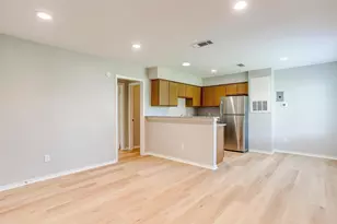 101 W Eldred, Burleson, TX 76028 - Photo 6