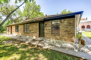 101 W Eldred, Burleson, TX 76028 - Photo 2