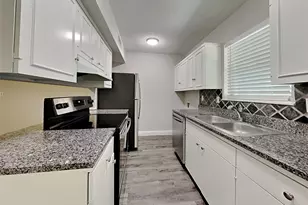4015 Hartford Dr, Garland, TX 75043 - Photo 4