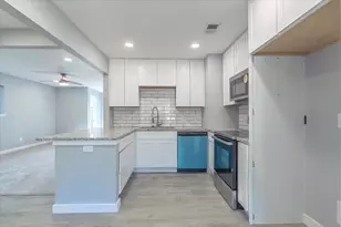 12326 Dandridge Dr, Dallas, TX 75243 - Photo 10