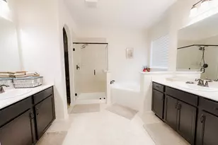 610 Milas Ln, Glenn Heights, TX 75154 - Photo 16