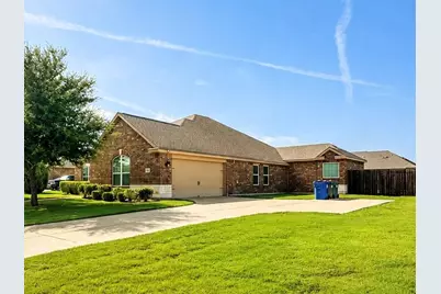 610 Milas Lane, Glenn Heights, TX 75154 - Photo 2