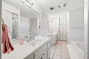 101 Lost Oaks Dr, Waco, TX 76705 - Photo 14