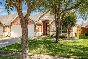 8748 Dayton Dr, Lantana, TX 76226 - Photo 2