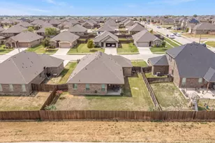 3448 Chloe Ave, Krum, TX 76249 - Photo 38