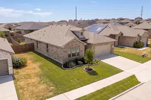 146 Hawksbill Ln, Rhome, TX 76078 - Photo 2