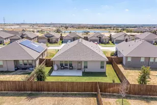 146 Hawksbill Ln, Rhome, TX 76078 - Photo 36