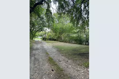 1001 NW Loraine Street, Fort Worth, TX 76106 - Photo 10