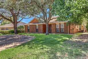 5235 Clover Haven St, Dallas, TX 75227 - Photo 4
