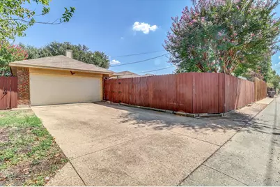 5235 Clover Haven Street, Dallas, TX 75227 - Photo 32