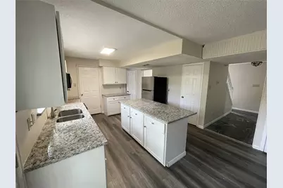 6305 Barcelona Drive, Arlington, TX 76016 - Photo 6