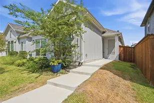 2117 Winding Crk Cir, Fort Worth, TX 76008 - Photo 2