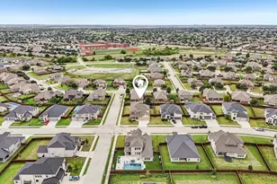 1601 Thunderbird Dr, Fort Worth, TX 76052 - Photo 4
