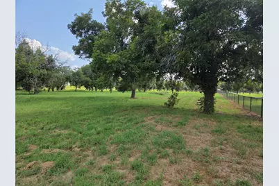 10005 Orchards Boulevard, Cleburne, TX 76033 - Photo 4