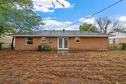 311 S Barbara Street, Lacy Lakeview, TX 76705 - Photo 22