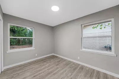 311 S Barbara Street, Lacy Lakeview, TX 76705 - Photo 20