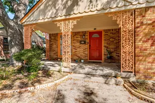 2219 Carnes St, Dallas, TX 75208 - Photo 2