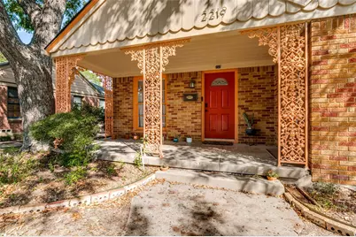 2219 Carnes Street, Dallas, TX 75208 - Photo 2