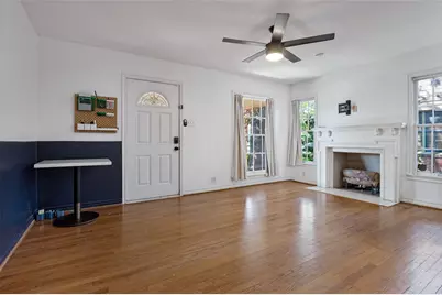 2219 Carnes Street, Dallas, TX 75208 - Photo 4