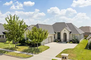 1109 Aviara Ct, Granbury, TX 76048 - Photo 2