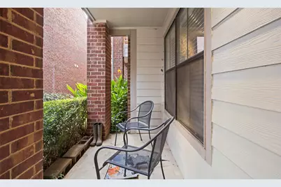 3261 Donnelly Circle #706, Fort Worth, TX 76107 - Photo 2
