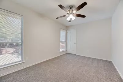 9021 Lakepointe Avenue, Rowlett, TX 75088 - Photo 10